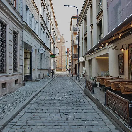 Monjan - 2 Bedrooms And Dining - Market Square